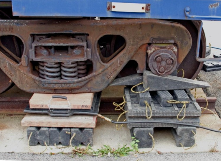 Bloki piramidowe ESCO.jpg