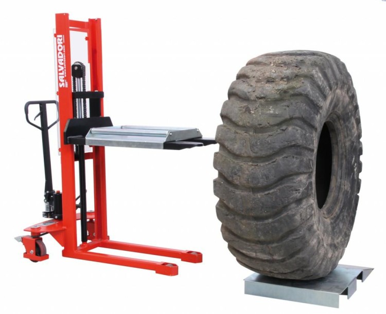 Stanowisko do naprawy opon OTR_Salvadori_480-7.jpg