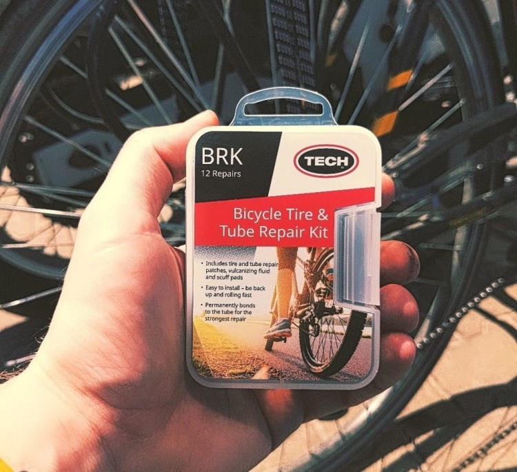 Zestaw naprawczy do opon i kół rowerowych