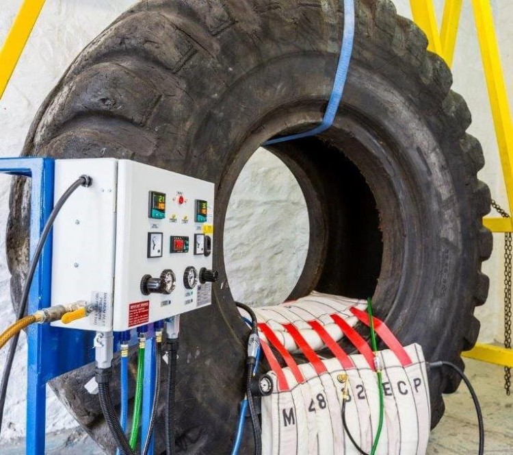 Zestaw Monaflex do opon OTR.jpg