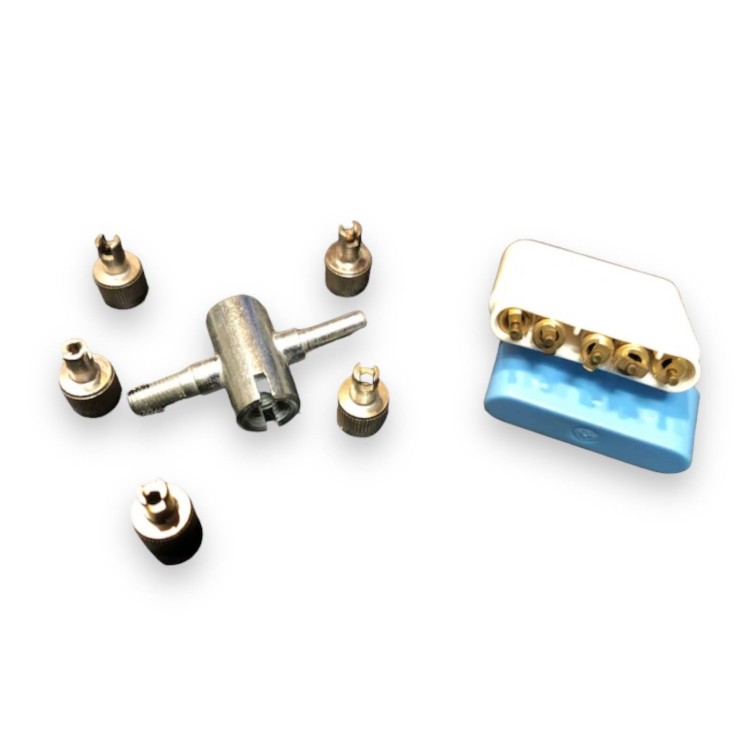 Gwintownik kalibrownik do wentyli - zestaw z wkładką i czapeczką.jpg