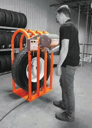 Stacja pompowania kół do kosza MARTINS