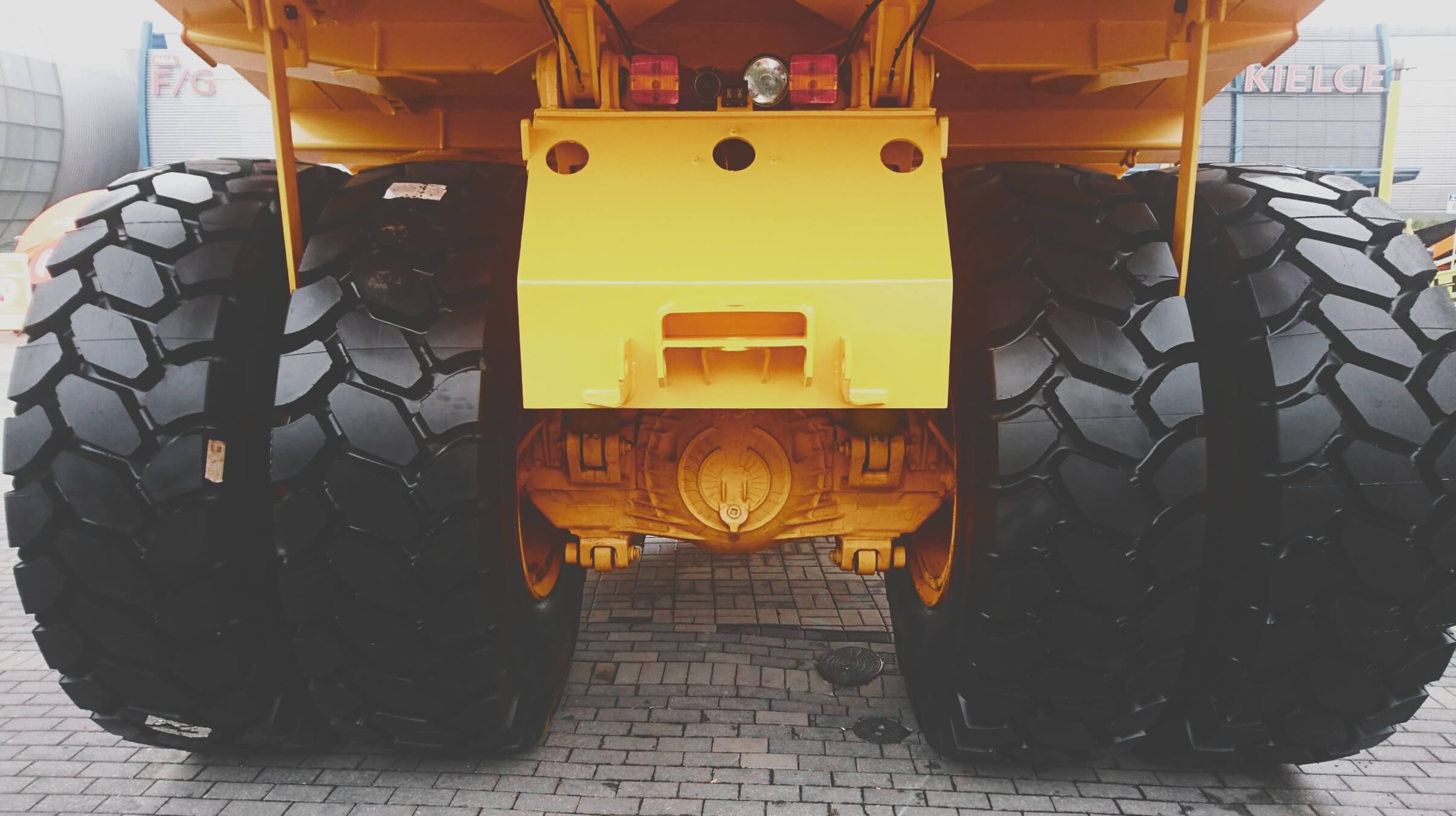 Podnośniki do podnoszenia ciężaru 50 ton - Zobacz poradnik na blogu Anwa-Tech