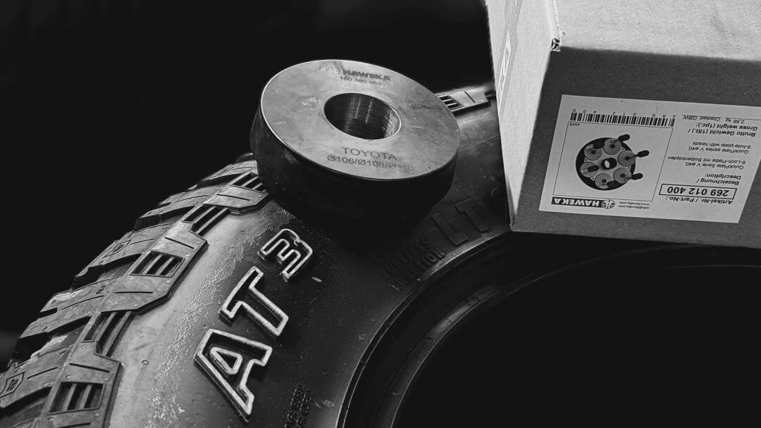 Wyważenie kół terenowych (4x4) w samochodzie Toyota Hilux - Haweka Quick Plate 6