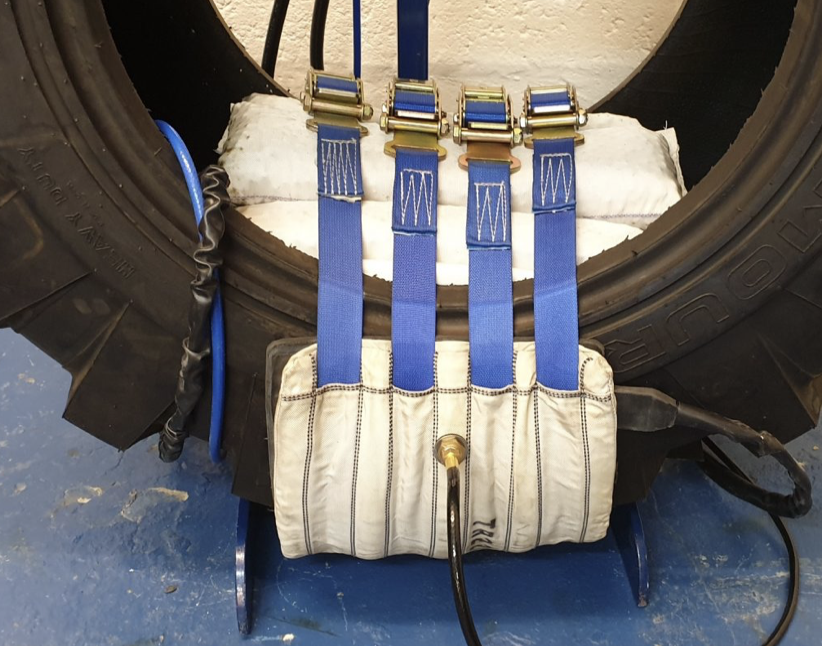 Maszyna do wulkanizacji opon rolniczych Monaflex AGRI